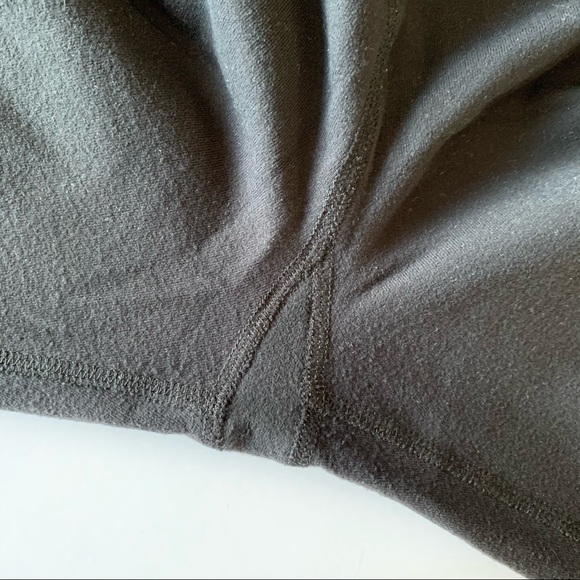 ♡ Beyond Yoga Capri Leggings - Picture 6 of 6